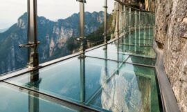 10 Most Breathtaking Glass Walkways and Bridges Built in China
