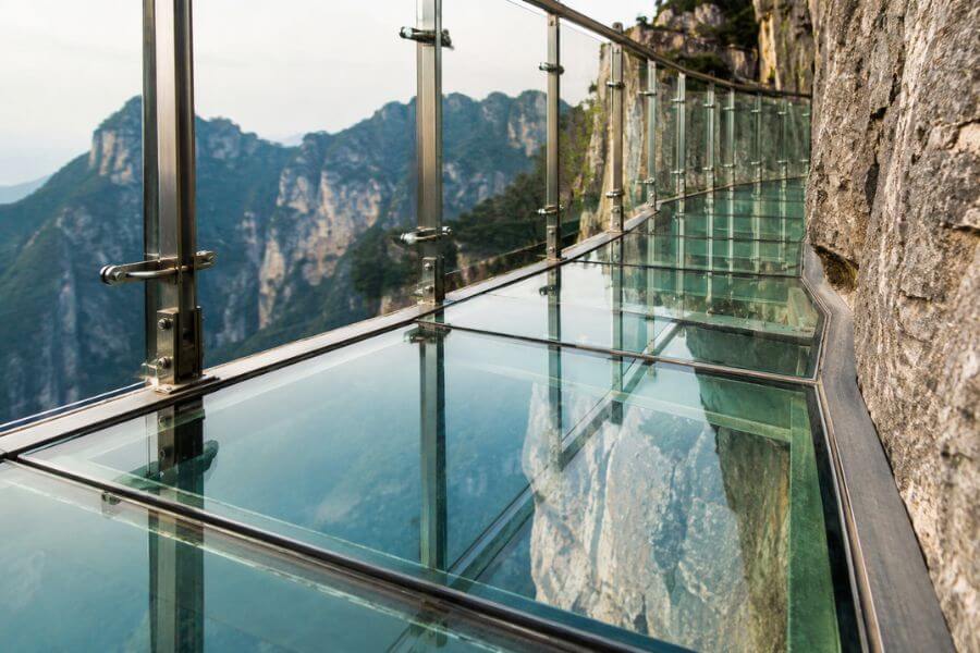 Read more about the article 10 Most Breathtaking Glass Walkways and Bridges Built in China
