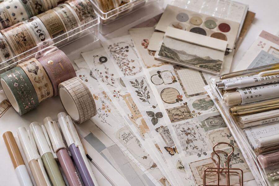 Read more about the article 14 Most Popular Chinese Stationery Supplies and Journaling Accessories